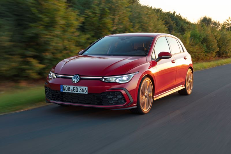 Volkswagen Golf GTI and Golf R limited time offer