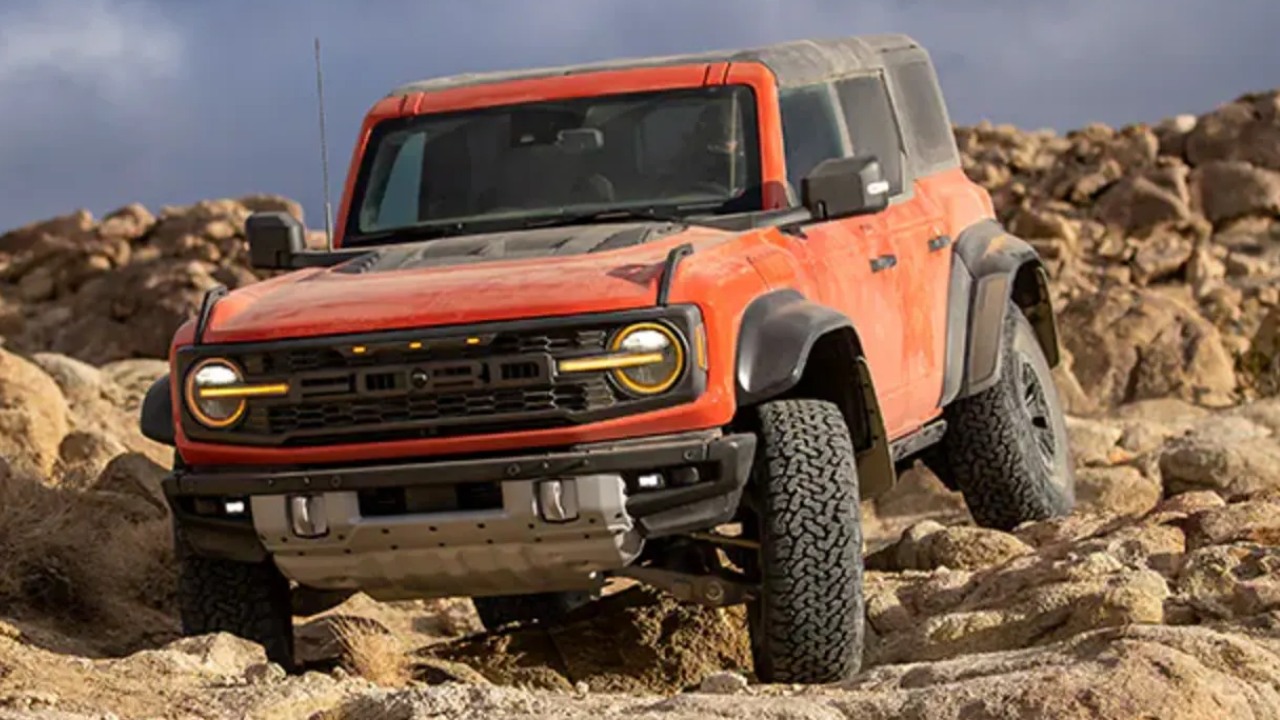 49306 Photo Exterior Ford Bronco Raptor 2024 in Saudi Arabia