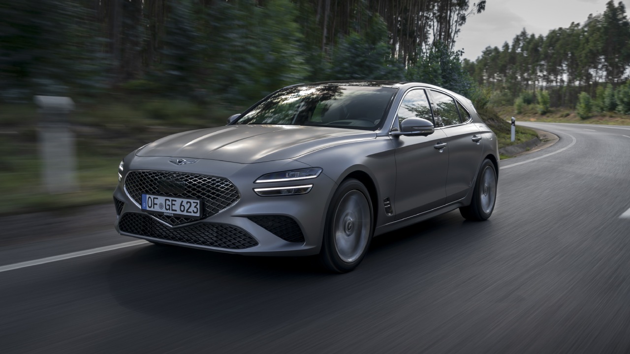 50030 Photo Exterior Genesis G70 SB 2024 in UAE