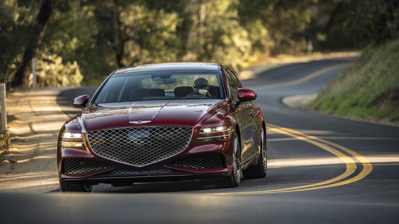 48564 Photo Exterior Genesis G80 2024 in UAE