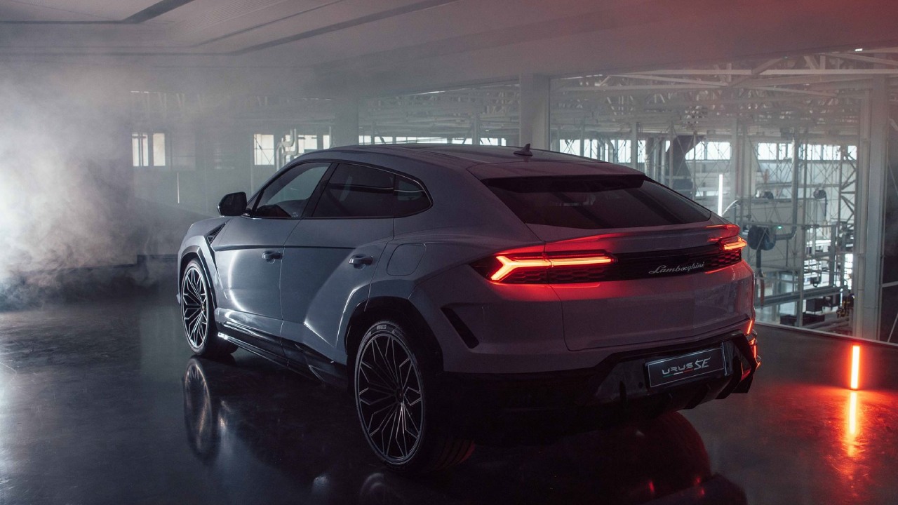 50356 Photo Exterior Lamborghini Urus SE 2025 in Saudi Arabia