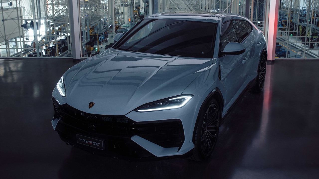 50345 Photo Exterior Lamborghini Urus SE 2025 in UAE