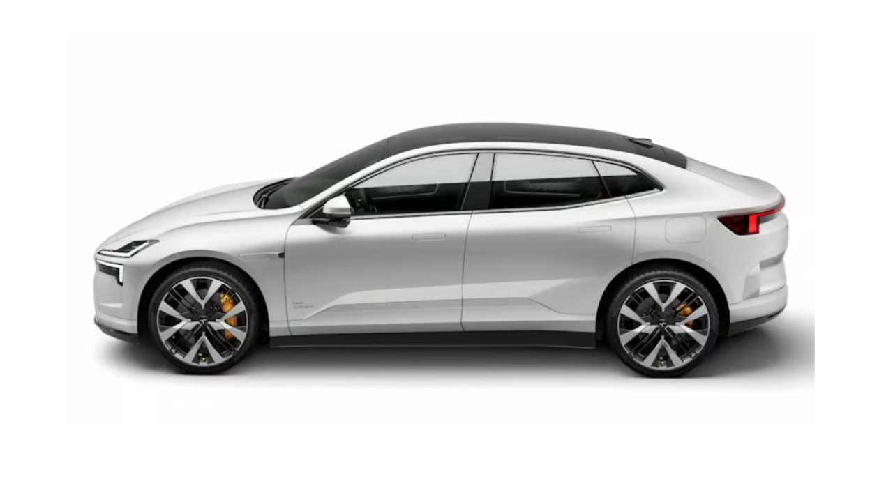 46884 Photo Exterior Polestar  4 2024 in UAE