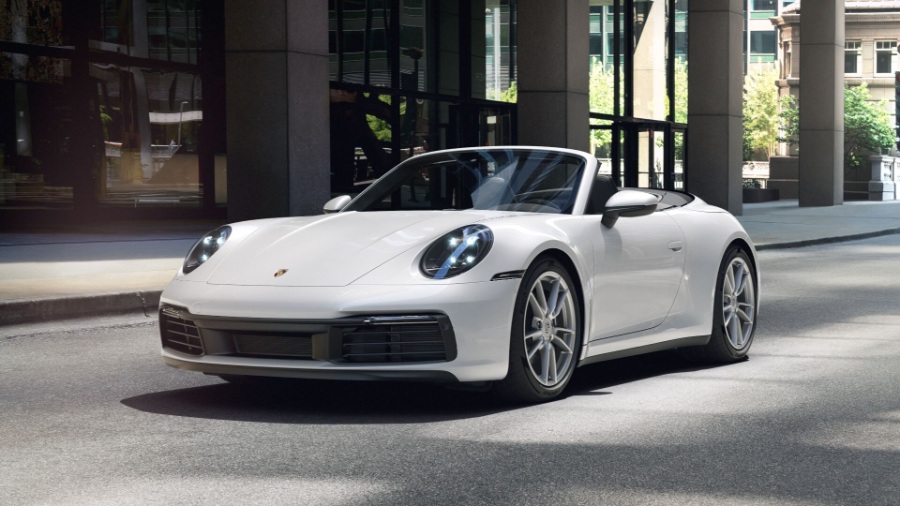 3116 Photo Exterior Porsche 911 Carrera 4 Cabriolet 2021 in UAE