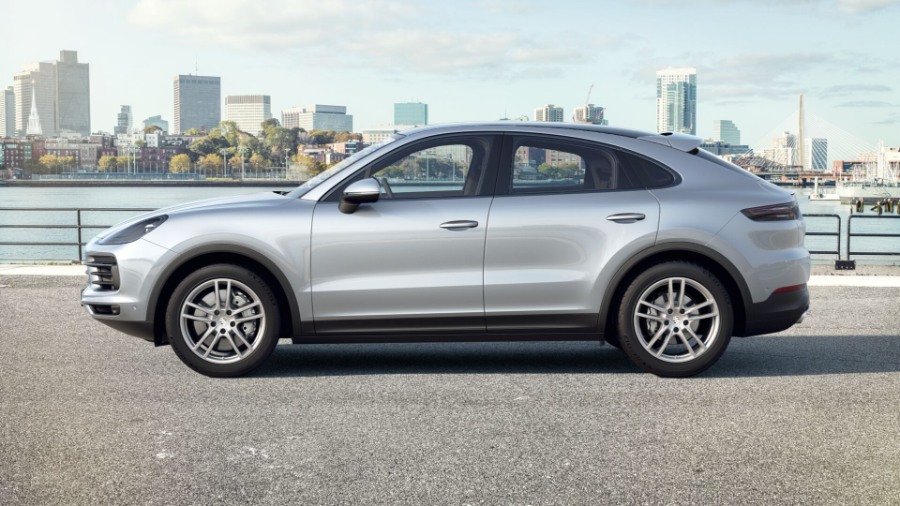 3243 Photo Exterior Porsche Cayenne Coupe S 2021 in Saudi Arabia