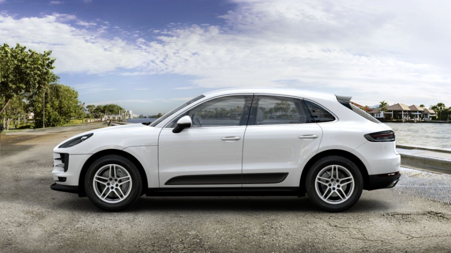 3972 Photo Exterior Porsche Macan S 2021 in UAE