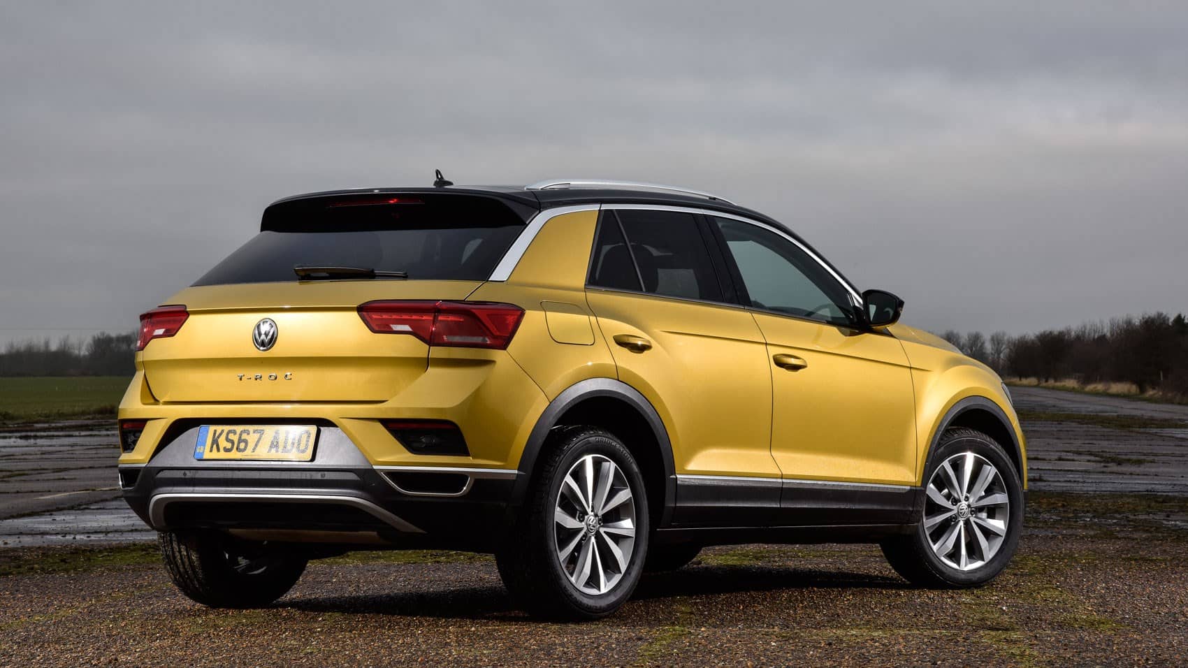 9912 Photo Exterior Volkswagen T-Roc STD 2021 in UAE