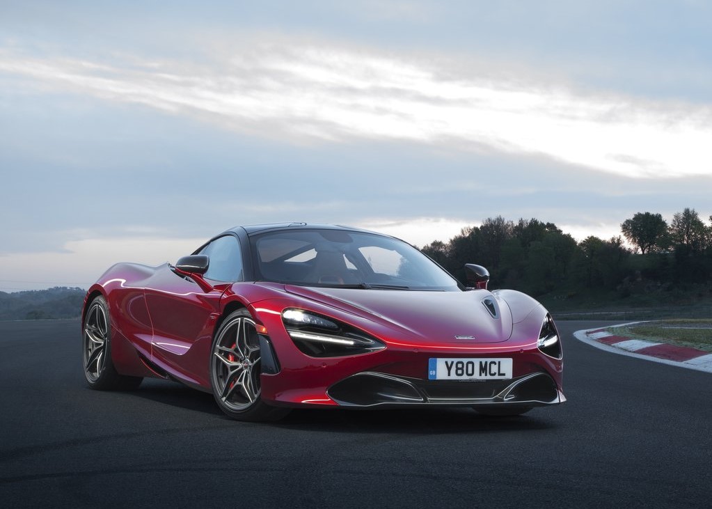 12946 Photo Exterior McLaren 720S STD 2022 in Saudi Arabia